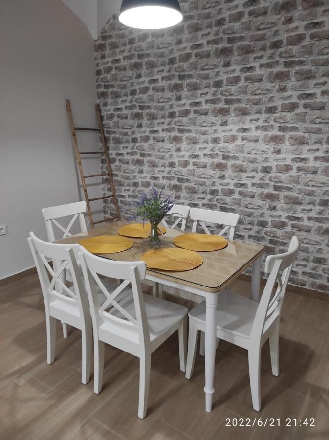 Bonita Y Amplia Casa Con Patio, En Centro Ciudad Lägenhet Mérida Exteriör bild